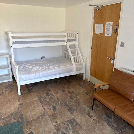 Barrs Court Beds Hotel Warmley Luaran gambar