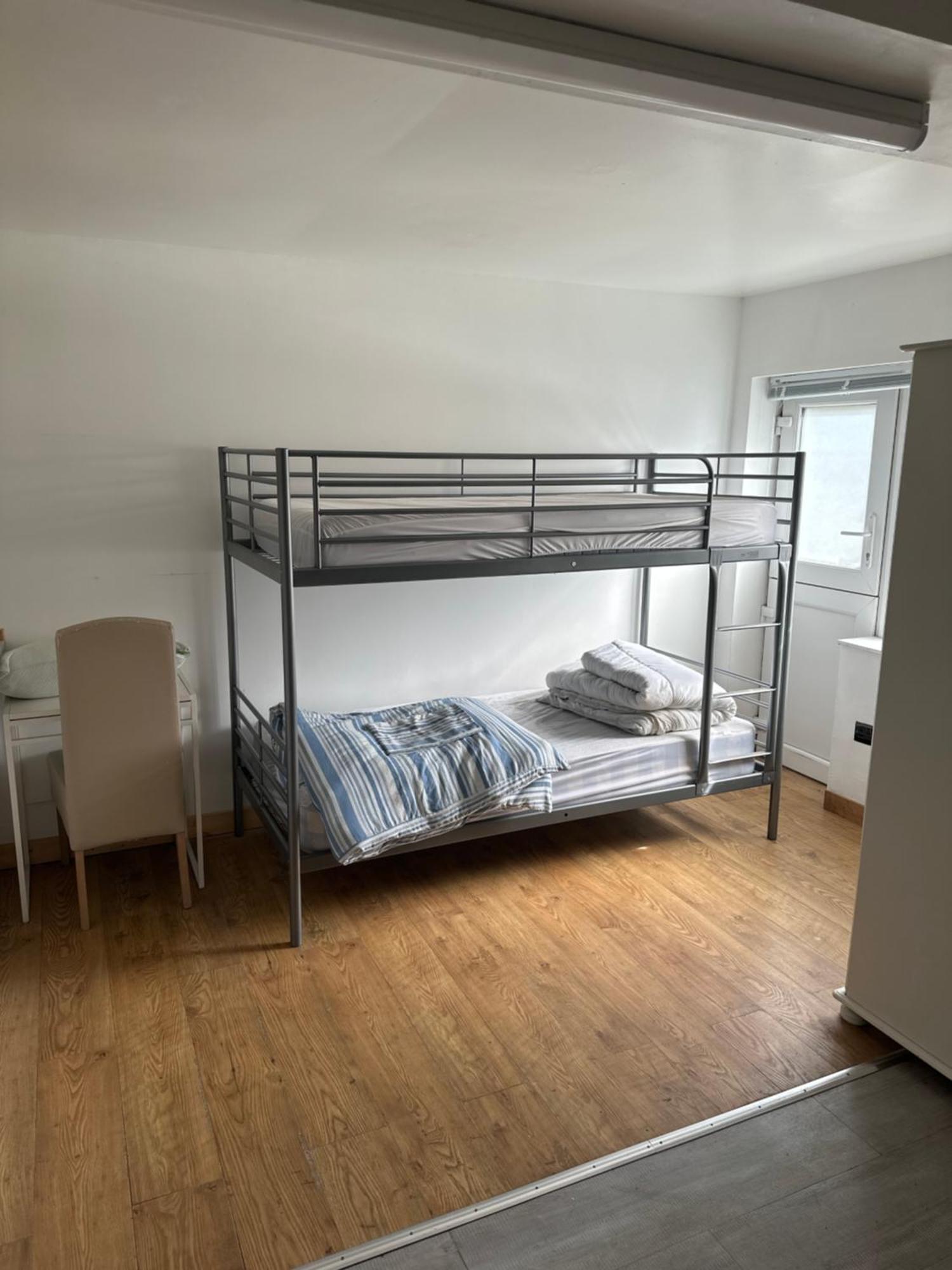 Barrs Court Beds Hotel Warmley Luaran gambar