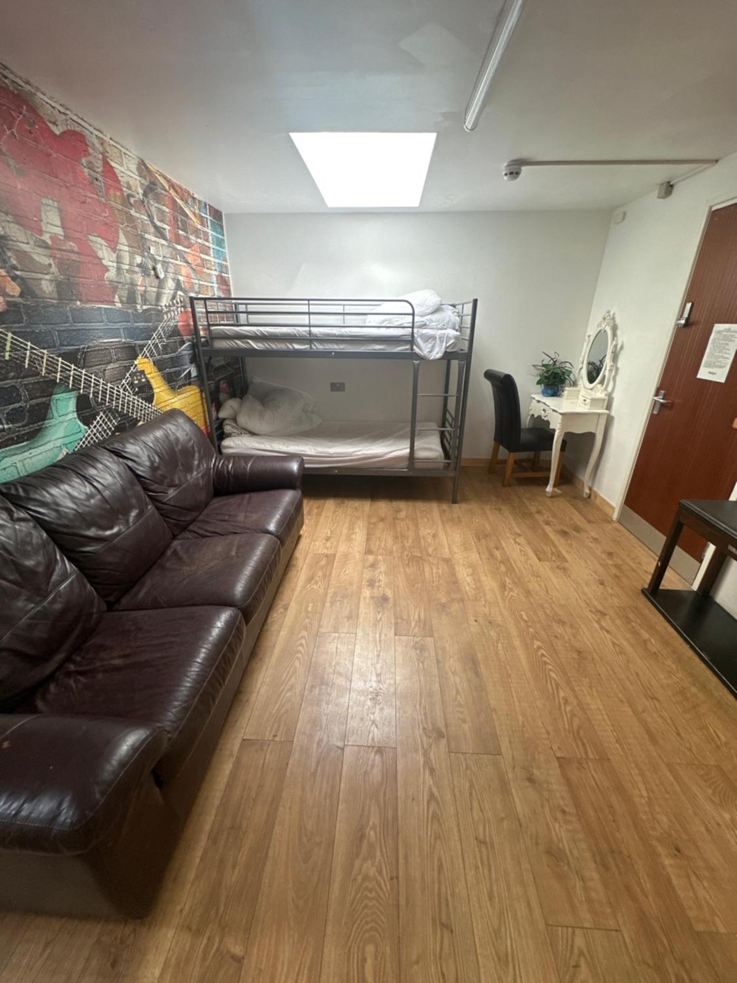 Barrs Court Beds Hotel Warmley Luaran gambar