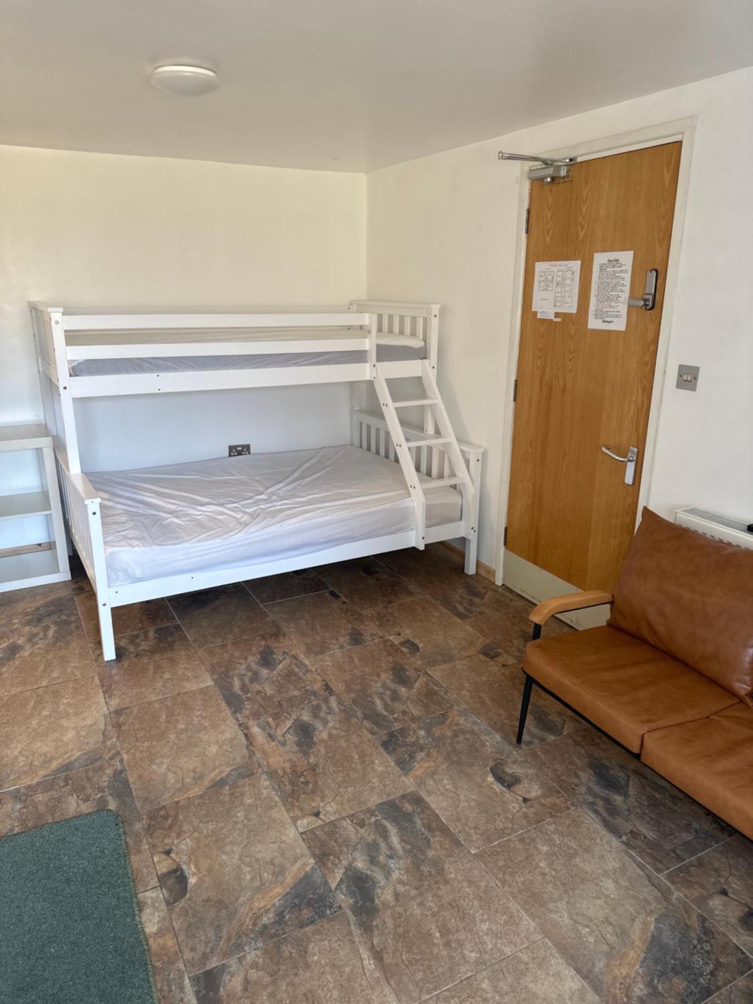 Barrs Court Beds Hotel Warmley Luaran gambar